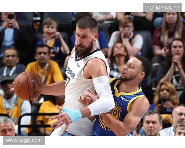 C勇士与灰熊激战正酣精彩直播全程回顾与赛后分析